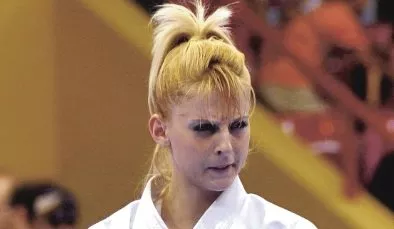 maria dimitrova  de karate/hoy/carlos alonzo/8/5/2015