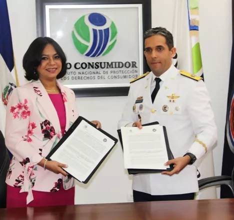 foto-convenio-pro-consumidor-y-cestur-2