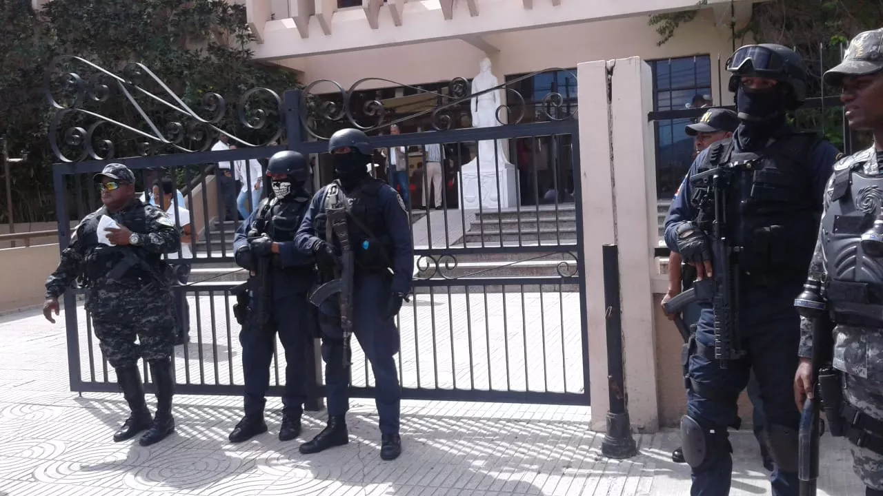 policias