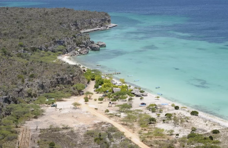 BAHIA DE LAS AGUILAS. PEDERNALES. FOTO MILTON GONZALEZ.-ELDIA