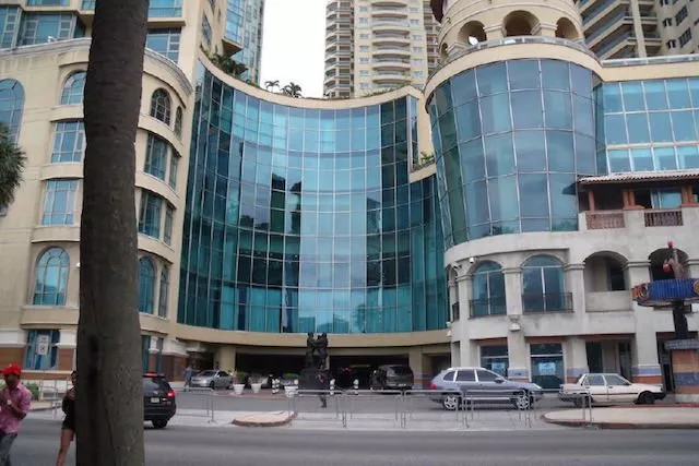 malecon-center