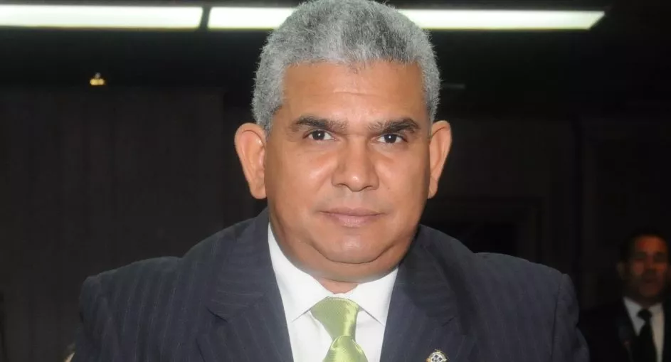 silueta-juan-carlos-quinonesp01