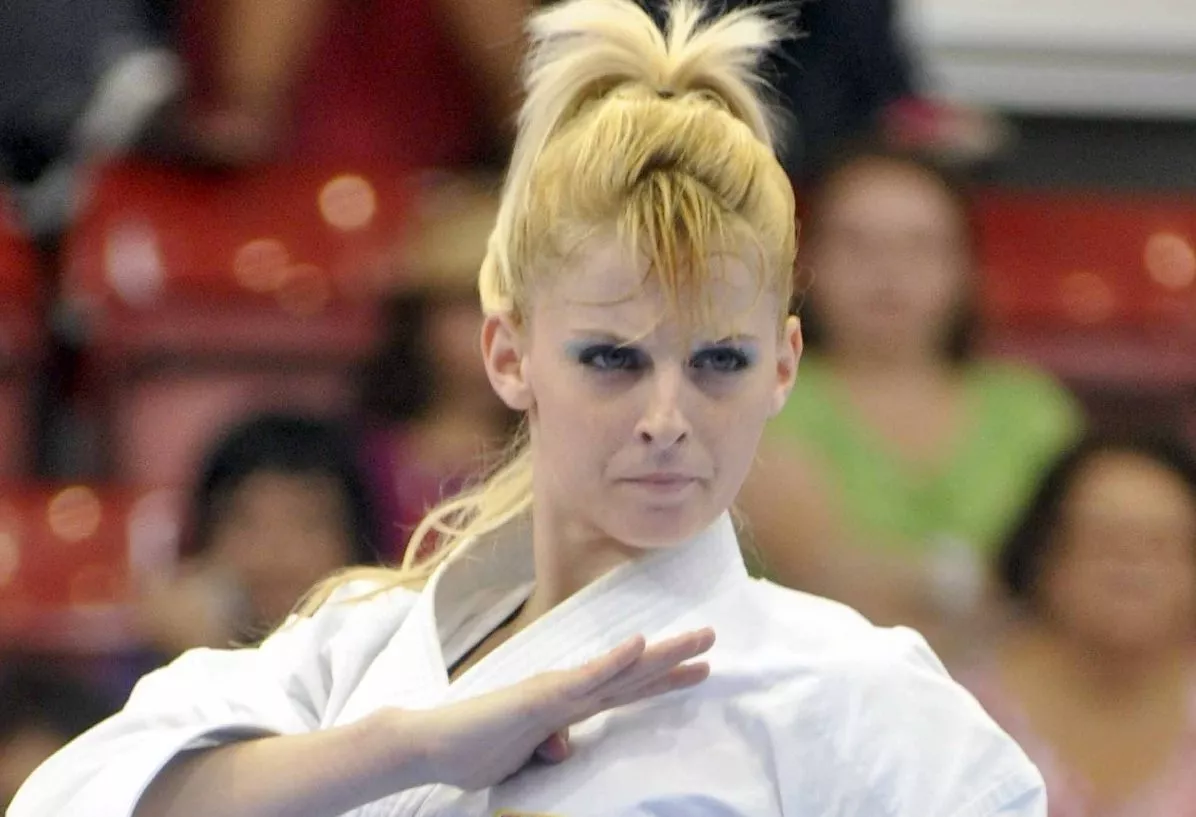 MARIA DIMITROVA DE KARATE /HOY/CARLOS ALONZO/23/7/2010