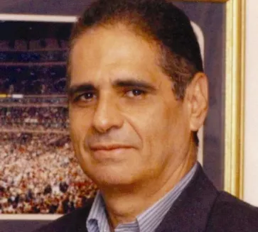Héctor J. Cruz.jpg