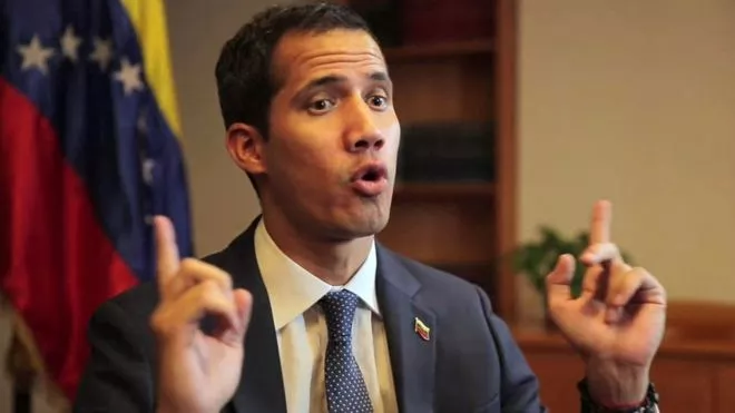 _106028352_guaido2