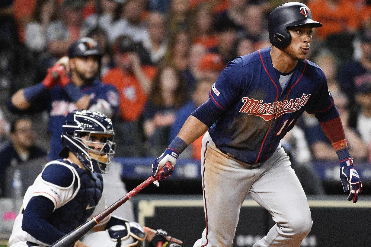 Twins Astros Baseball