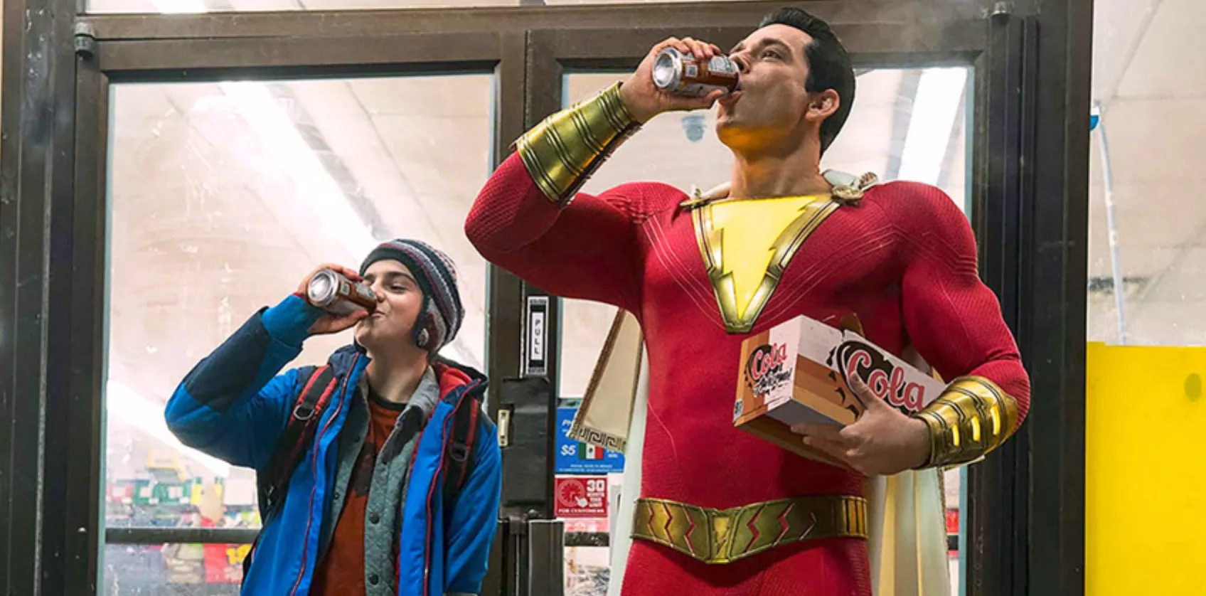 SHAZAM!(L-r) JACK DYLAN GRAZER as Freddy Freeman and ZACHARY LEVI as Shazam