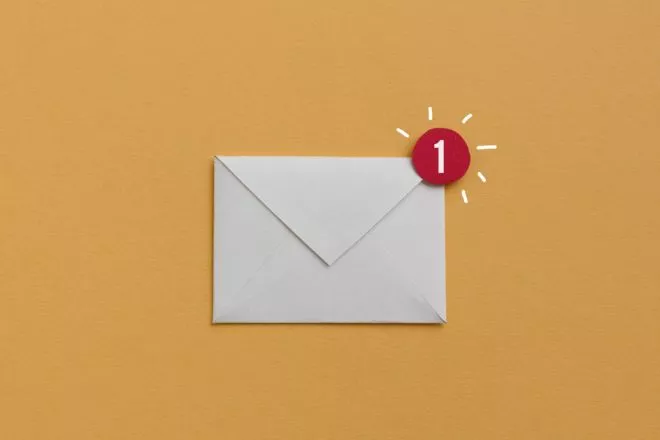 _106811821_mail