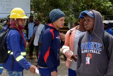 Protesta  Empleados  Punta Catalina. 17-4-2019     Carolina Fernández
