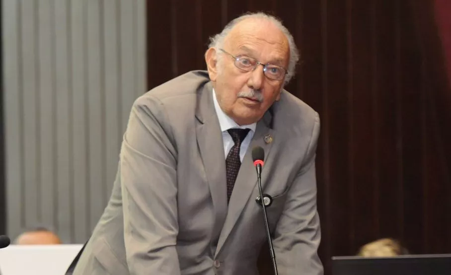 fidelio-despradel-en-la-camara-de-diputados