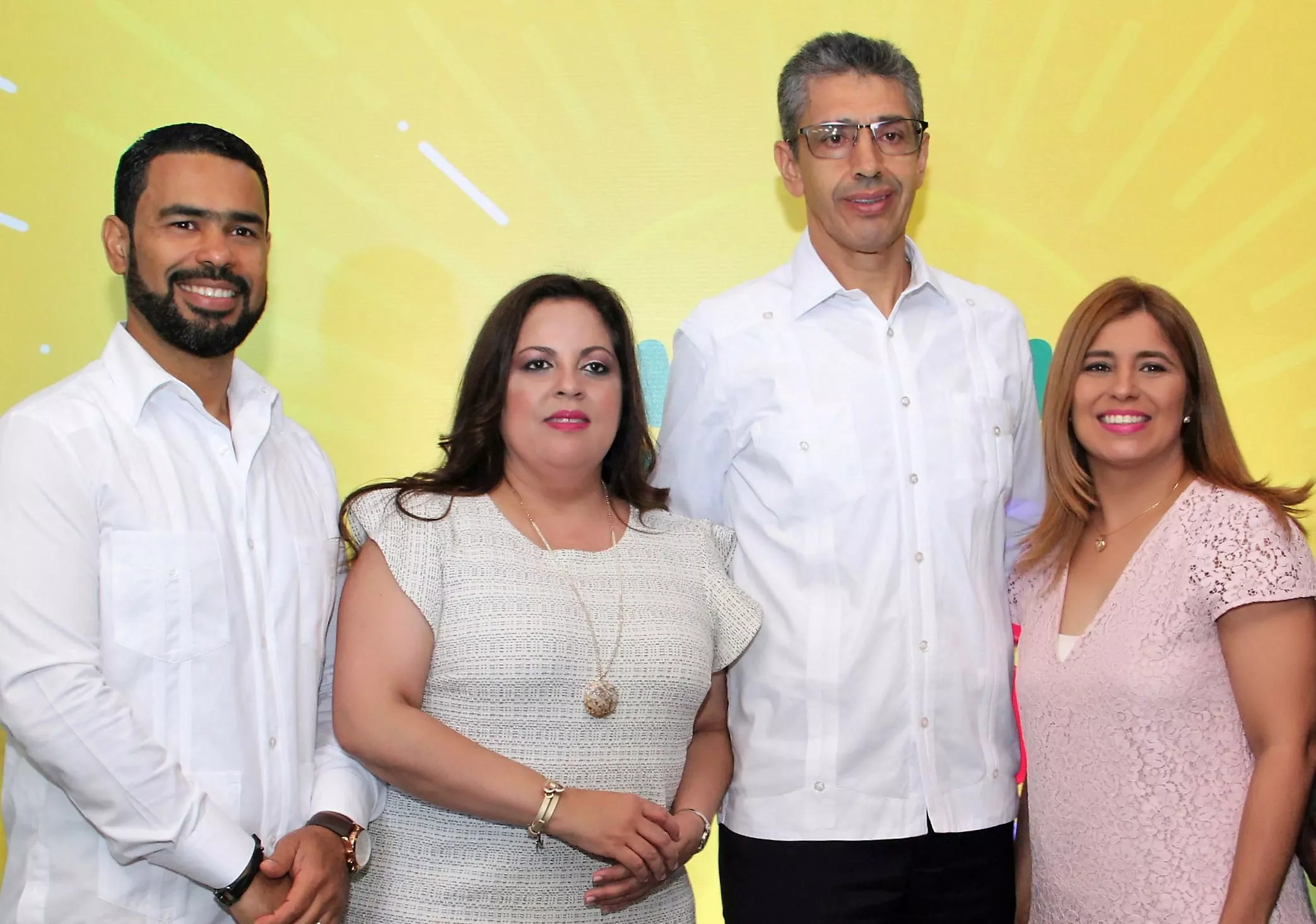 foto-2-roberto-caraballo-carolina-pantaleon-luis-fernando-enciso-y-carmen-paez