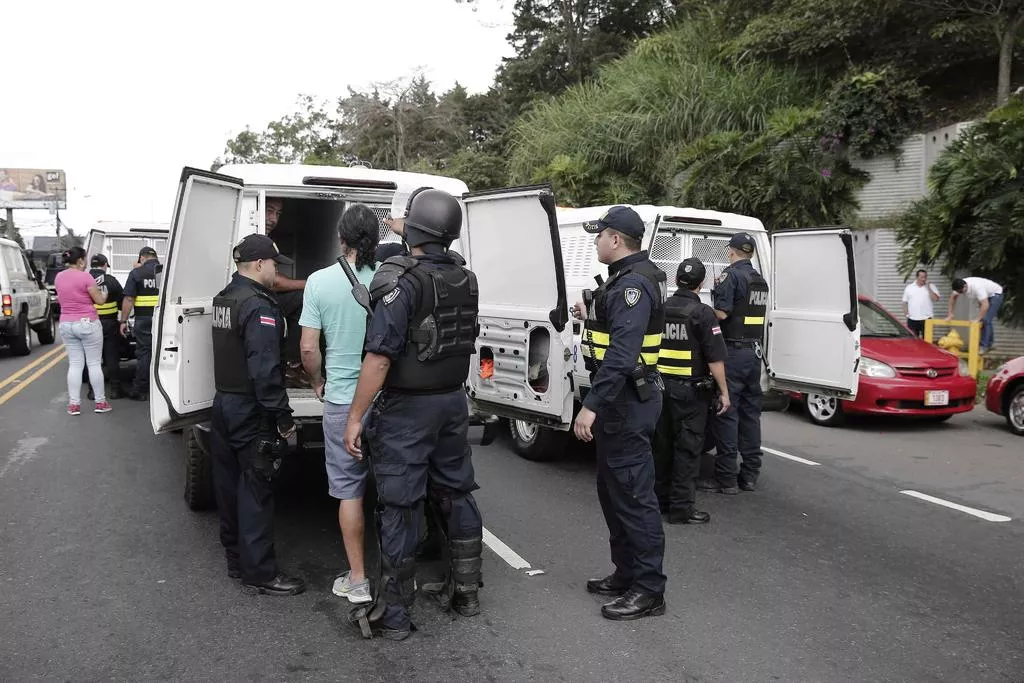 la-policia-migratoria