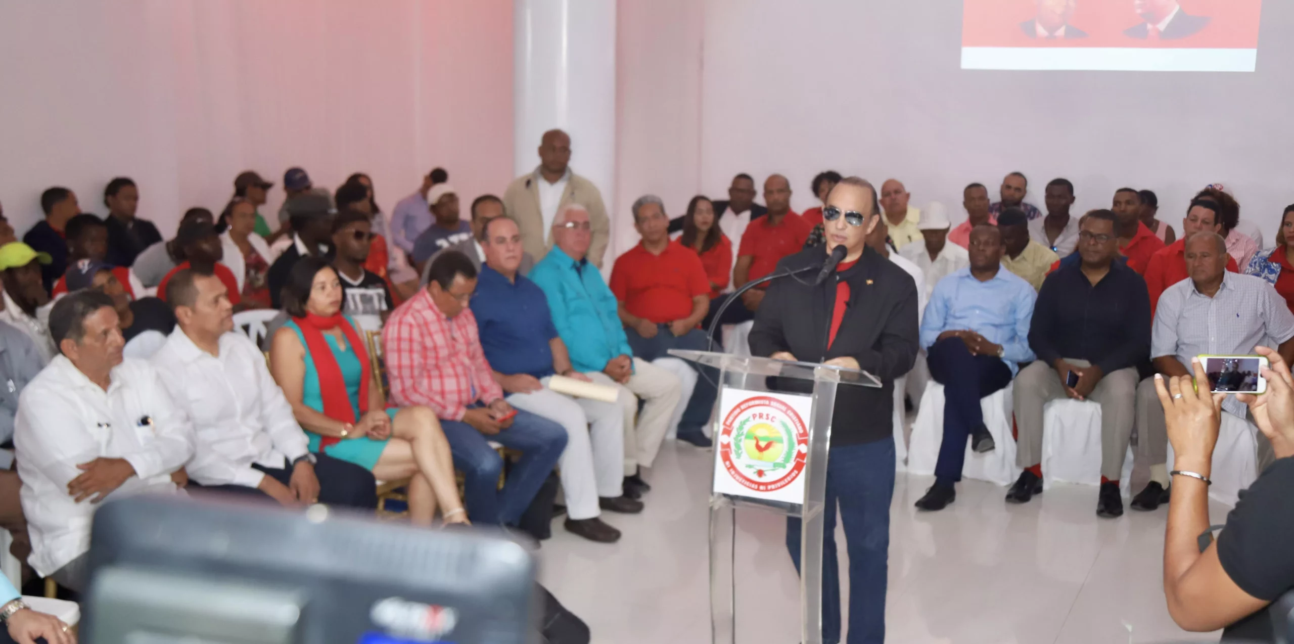foto-higuey-quique-antun-habla-este-domingo-en-el-encuentro-con-dirigentes-del-prsc-en-la-provincia-la-altagracia-1