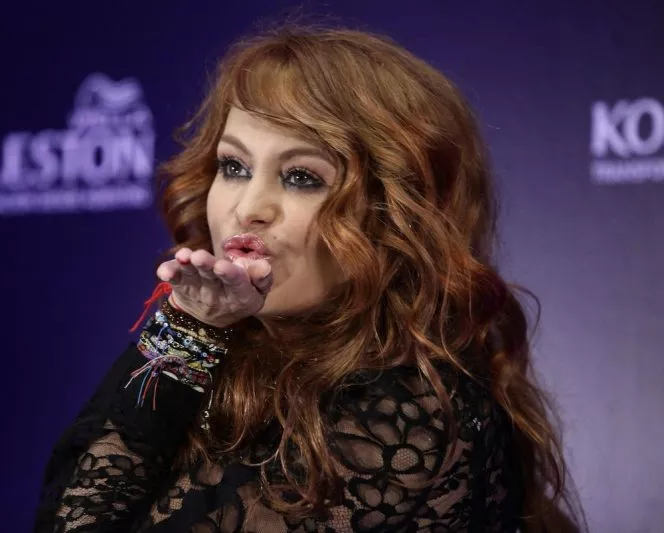 paulina-rubio-desire-reinventarse