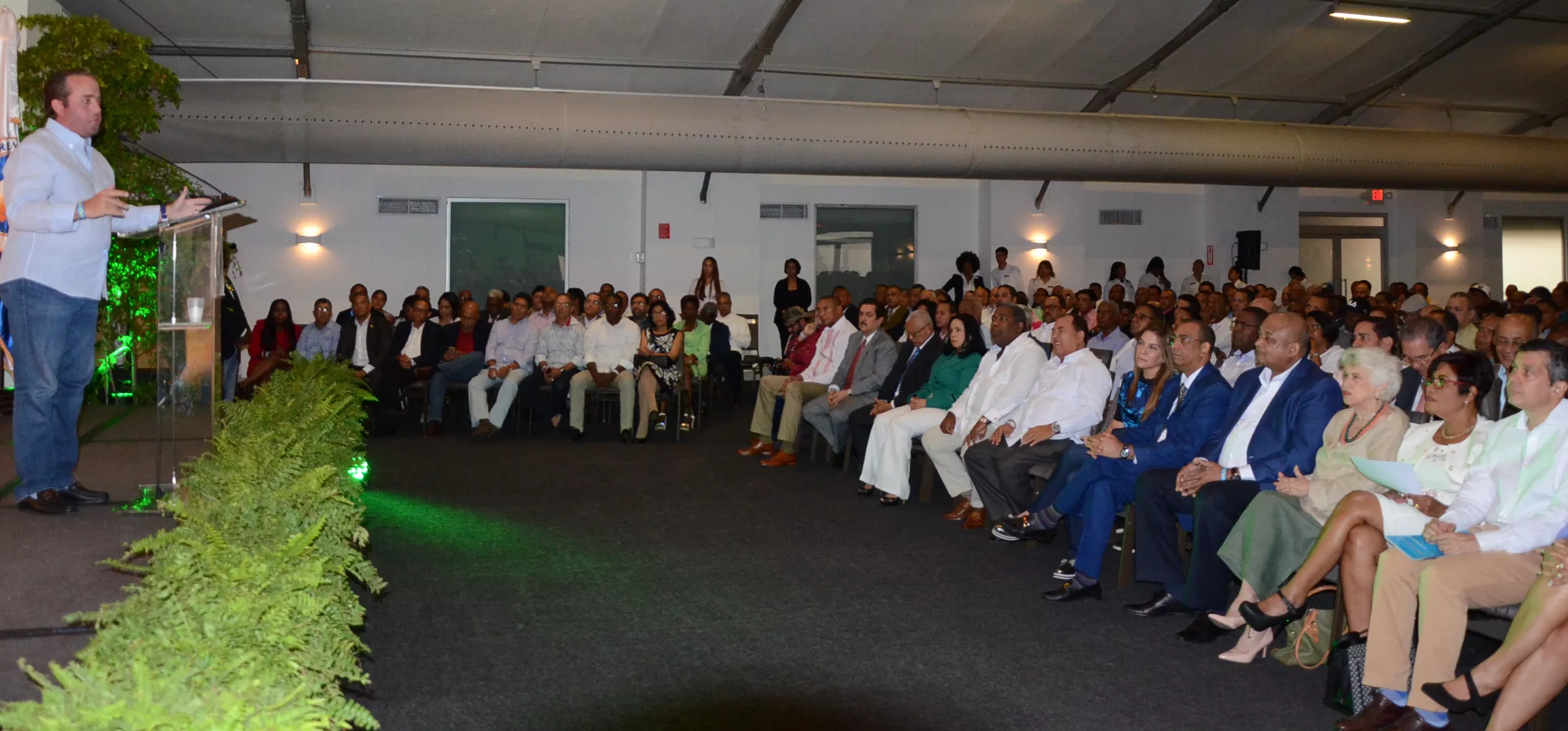 Reunión del comite Nacional del PRM,EN EL HOTEL Sheratton/foto Jose de Leon