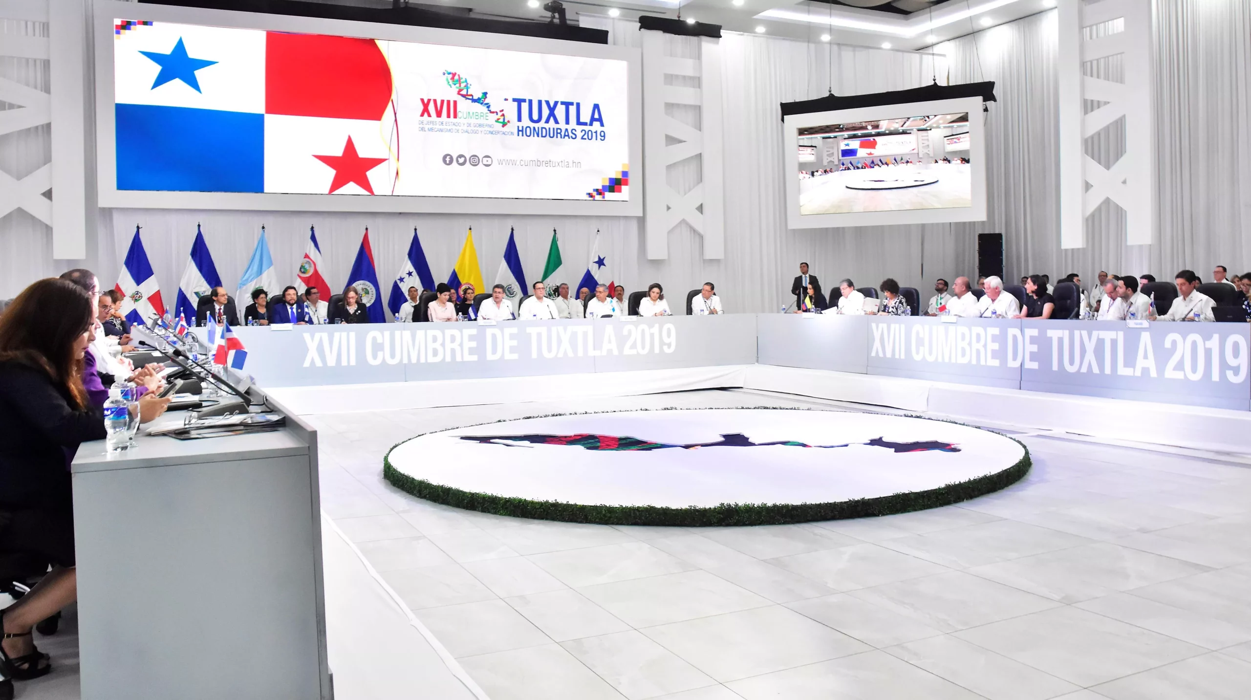 Presidente hondureño instala reunión de cancilleres de Mecanismo Tuxtla