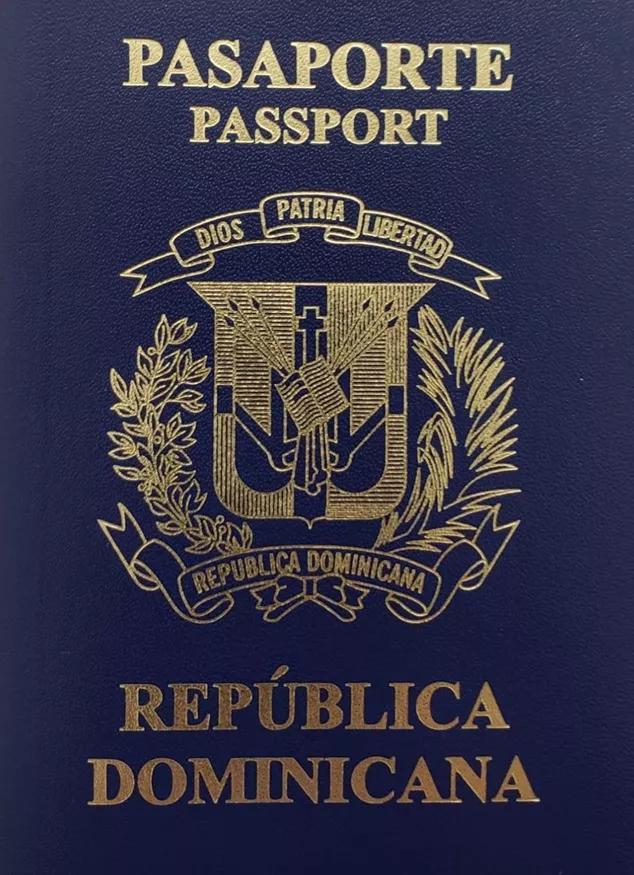 consulado-ny-llama-dominicanos-a-retirar-sus-pasaportes