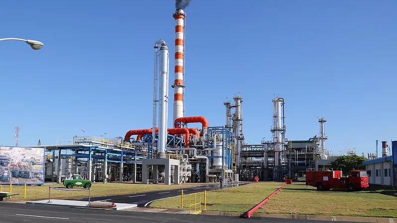 refineria1