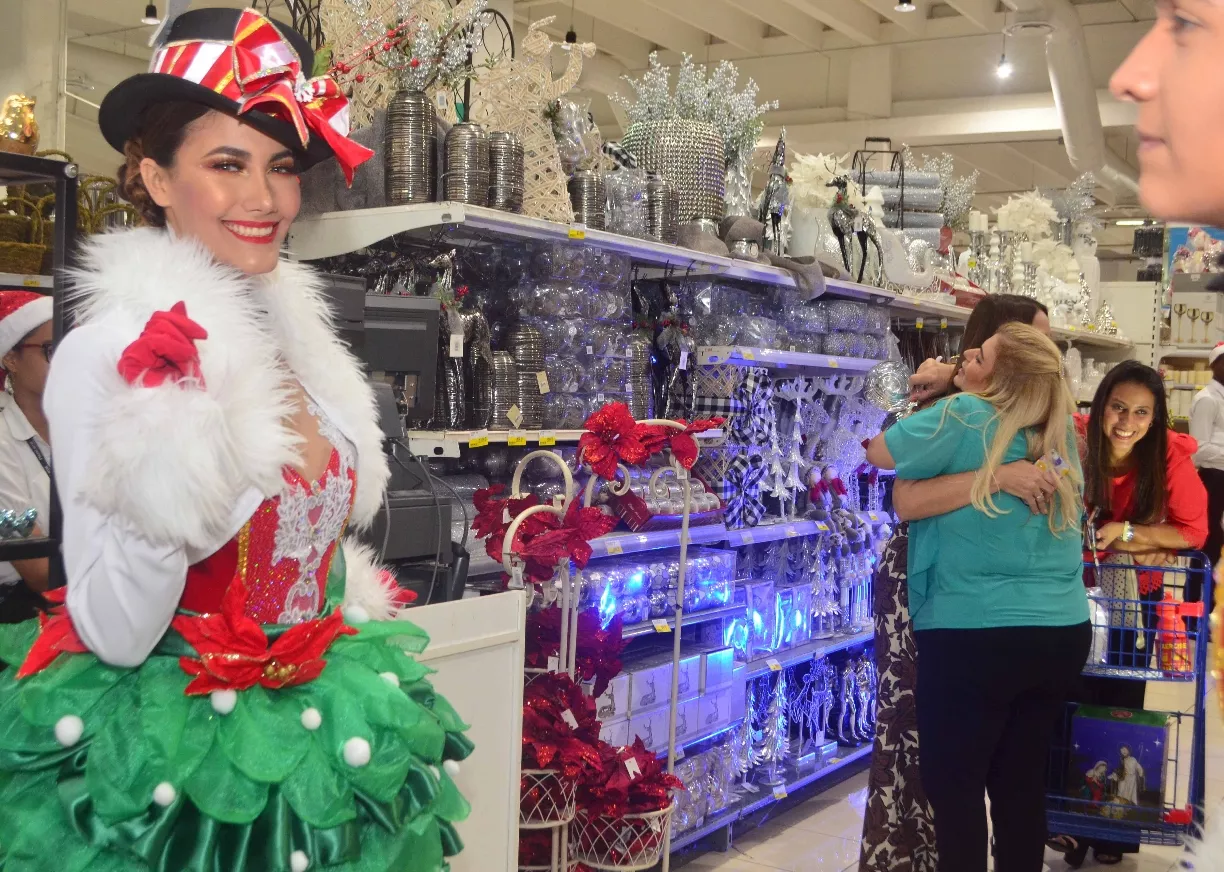 Plaza Lama recibe tempotada de navidad -01-10-2019-Ana Marmol