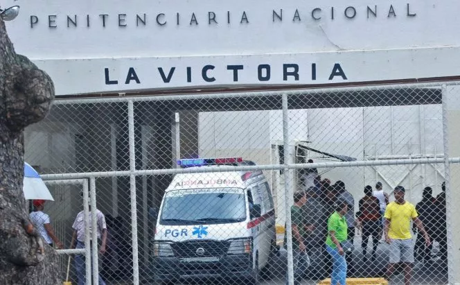 Investigan cuatro muertos en la carcel de la Victoria. Foto: Elieser Tapia.