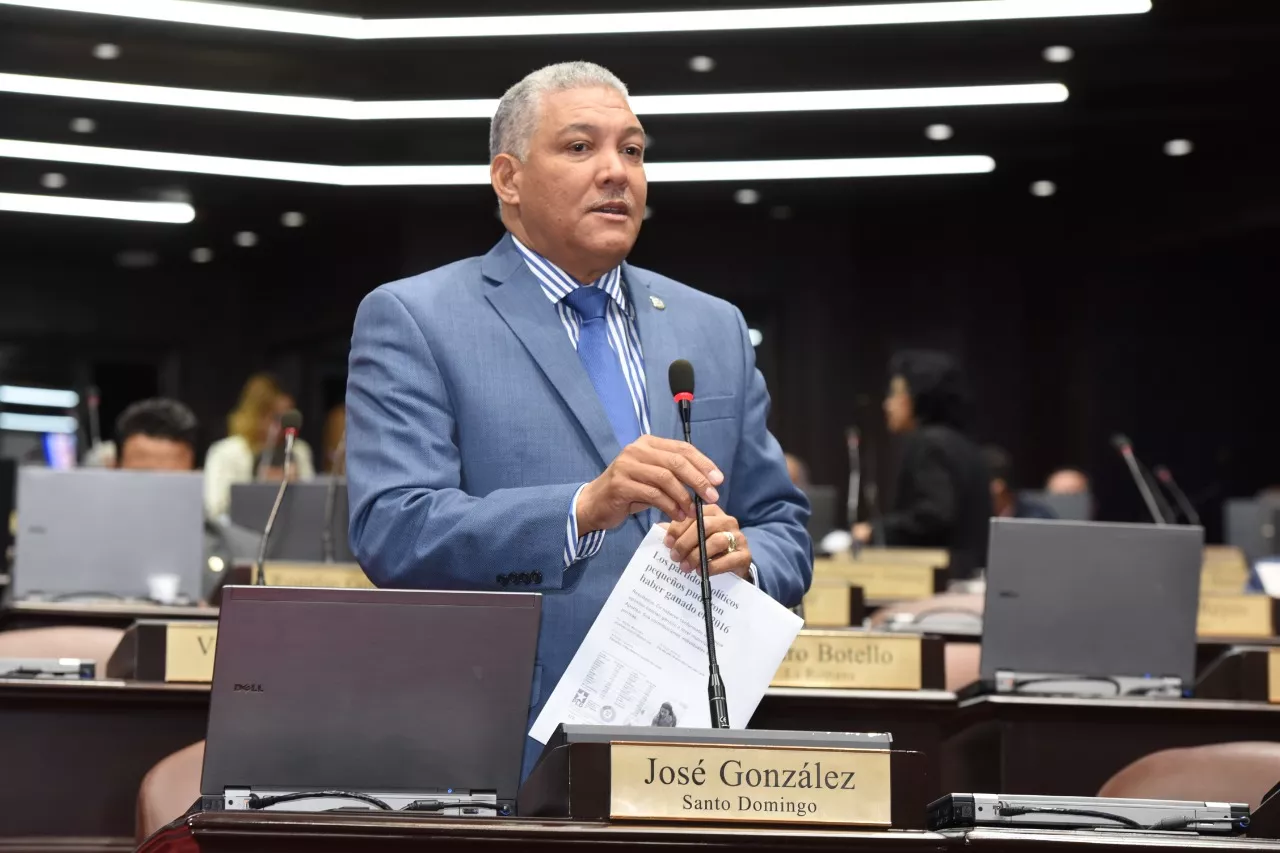 Diputado Radhamés González (Foto de archivo)