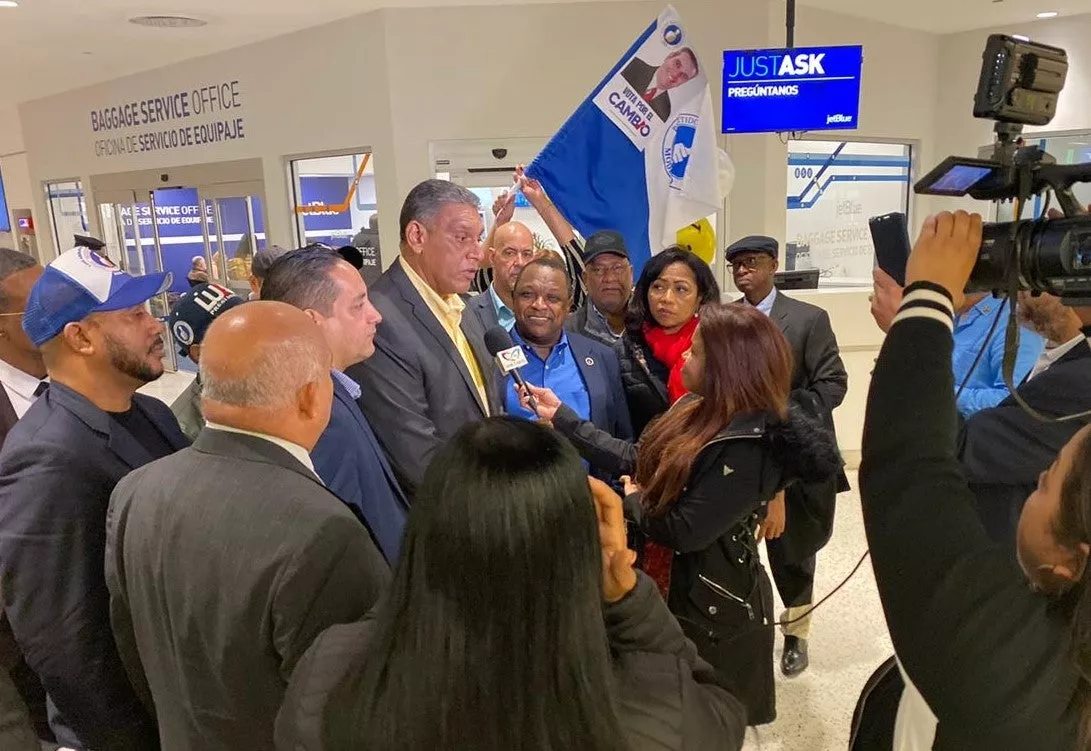 foto-de-chu-vasquez-tras-su-llegada-a-nueva-york