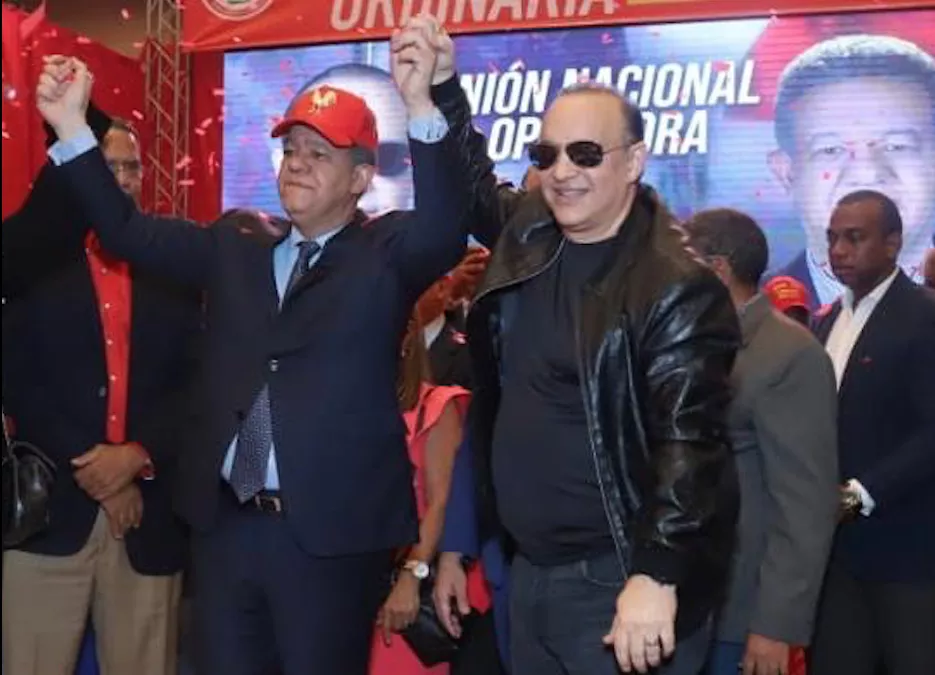 (foto lq) Leonel Fernández y Quique Antún.