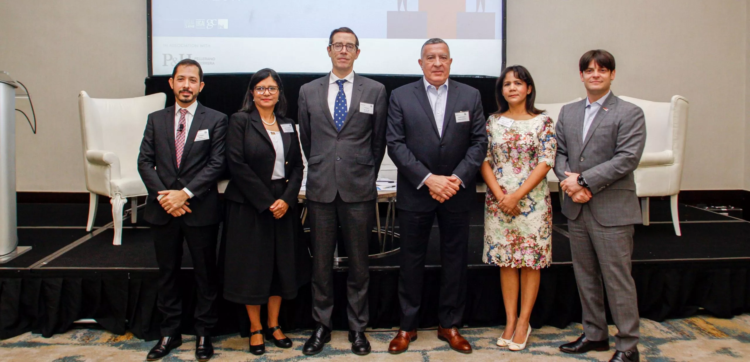 Foto 1. Cesar Moliné, Isabel Andrickson, Tim Girven, Miriam Sánchez, y Manuel Alejandro Grullón.