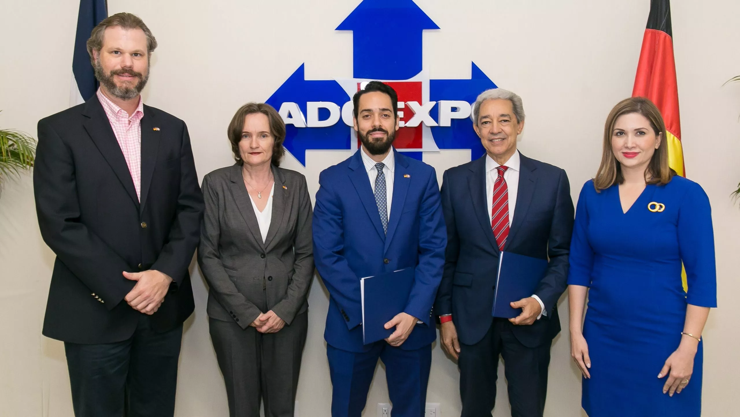 Karsten Windeler, Frauke Pfaff, Fabio Guzmán Saladín, Luis Concepción y Odile Miniño Bogaert.