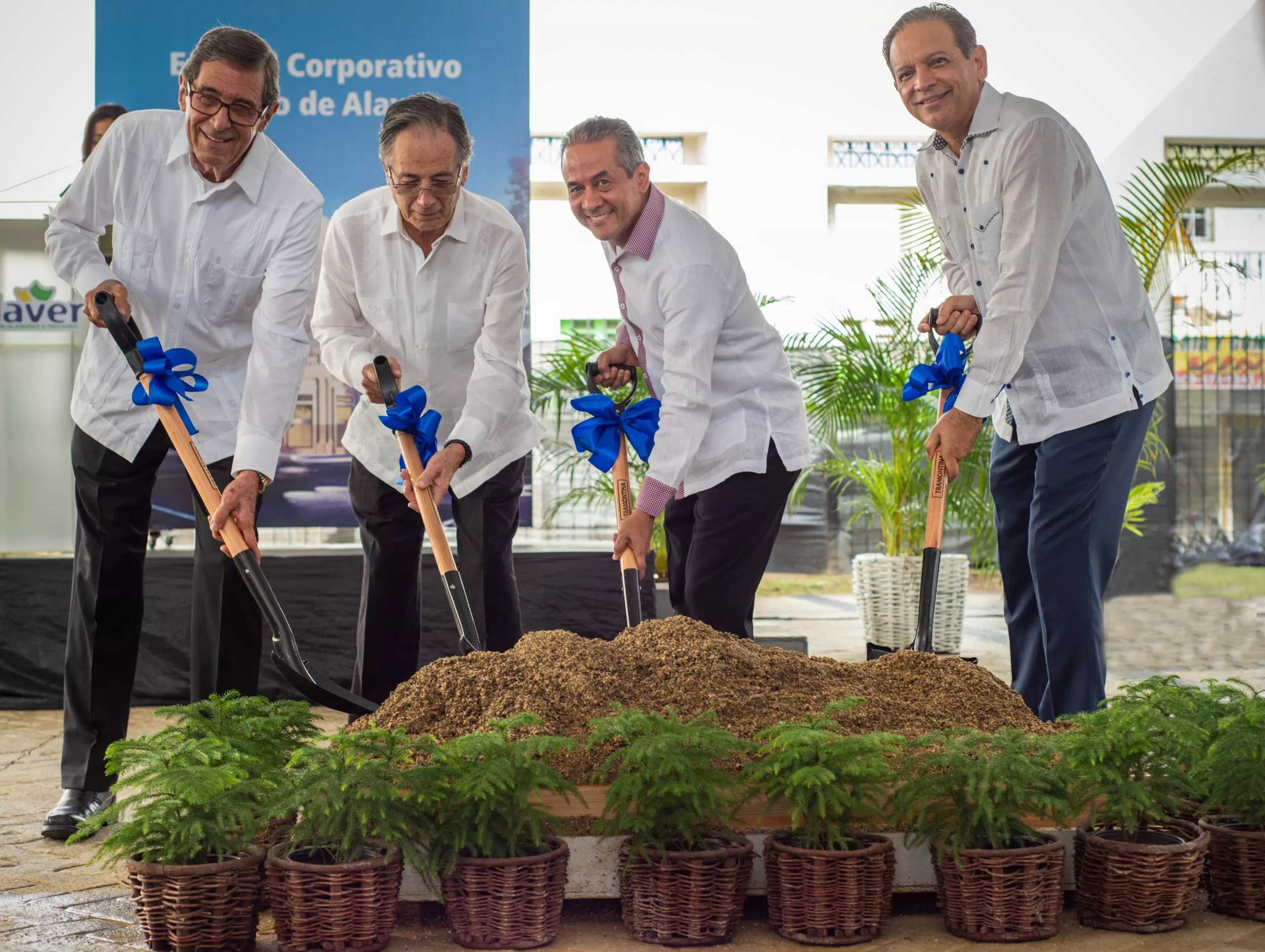 César Arturo Abreu, Pedro Alorda, José Francisco Deschamps y Gabriel Acevedo