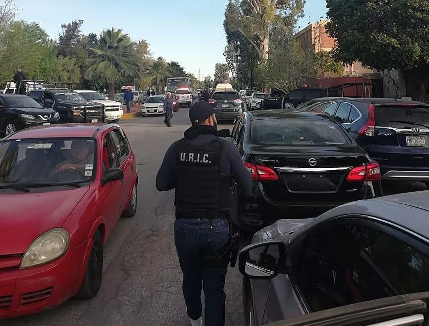 Dos muertos y 6 heridos en tiroteo en escuela mexicana provocado por un menor