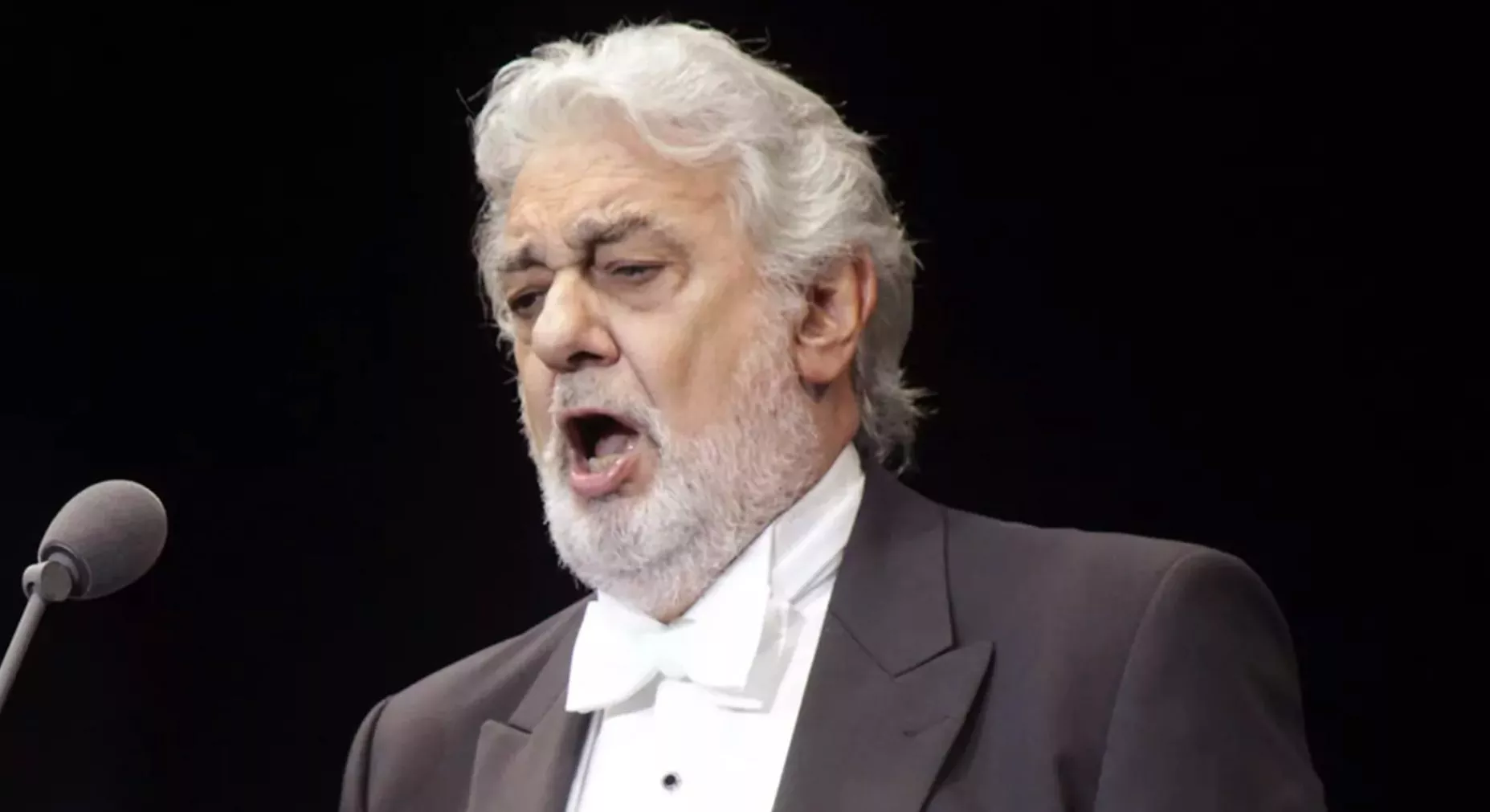 SILUETA PLACIDO DOMINGO,p01