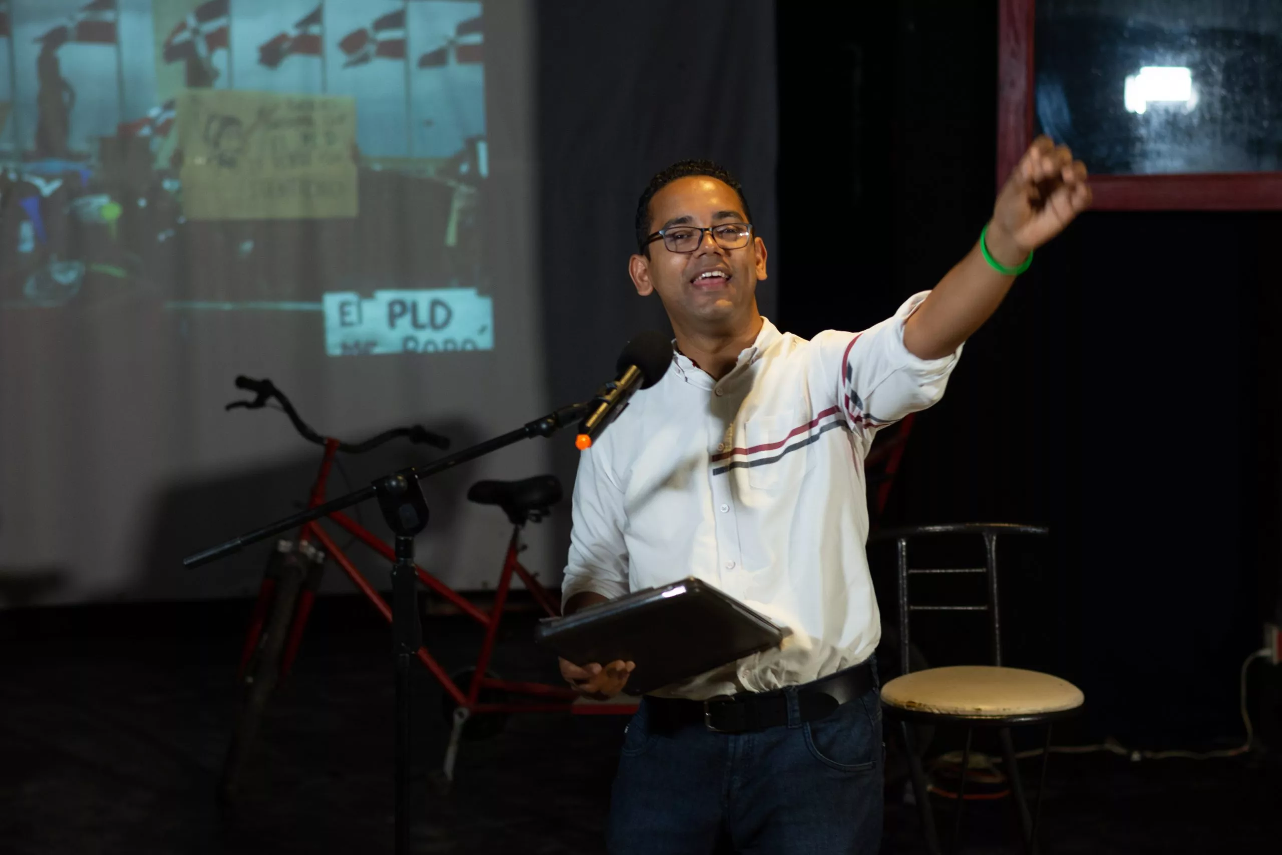 Jhonatan Liriano en acto cultural