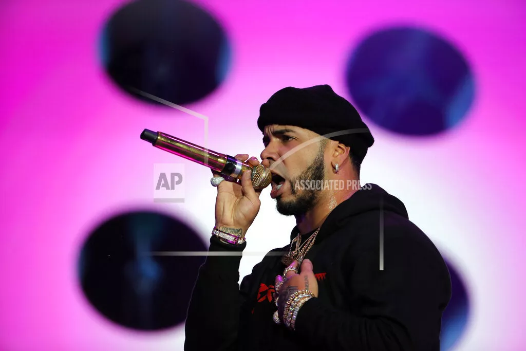 Anuel AA, Emmanuel Gazmey Santiago