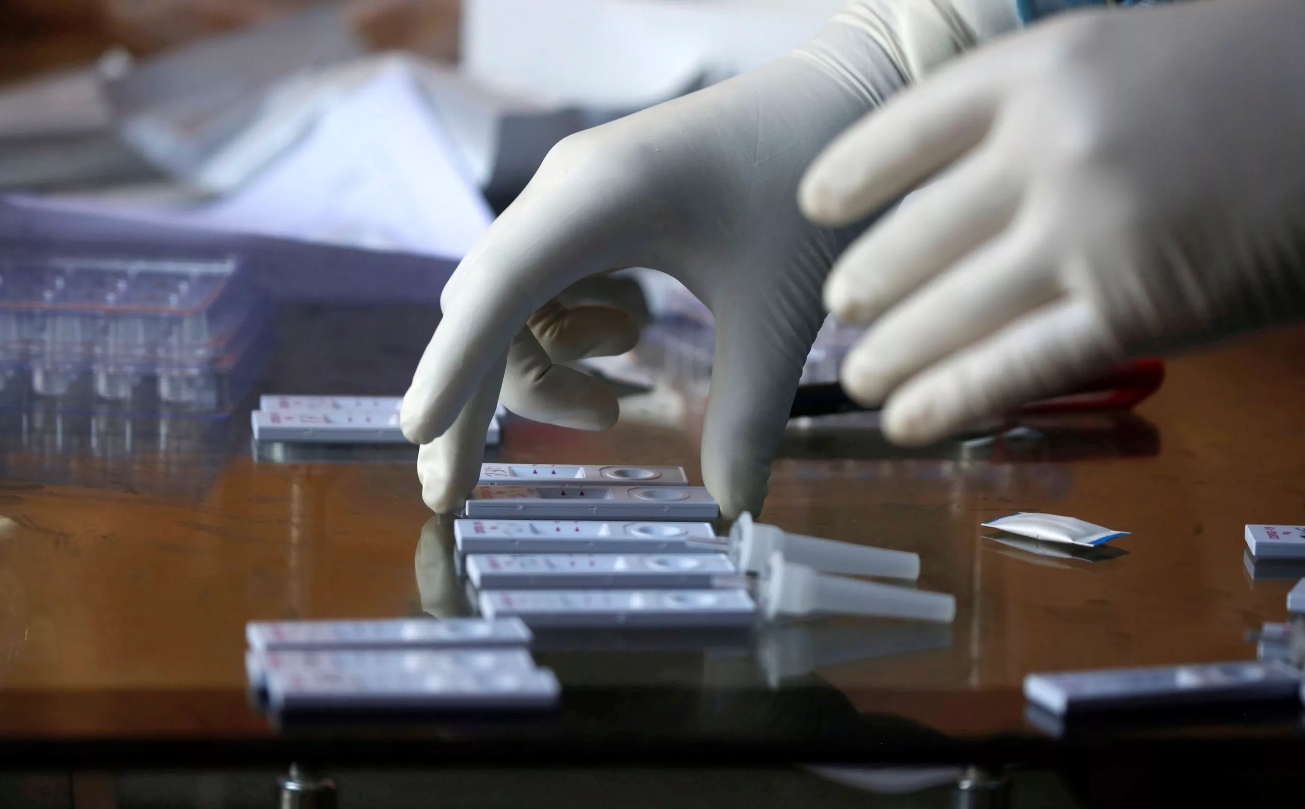 Los casos globales suman 21,2 millones y España regresa al top diez
