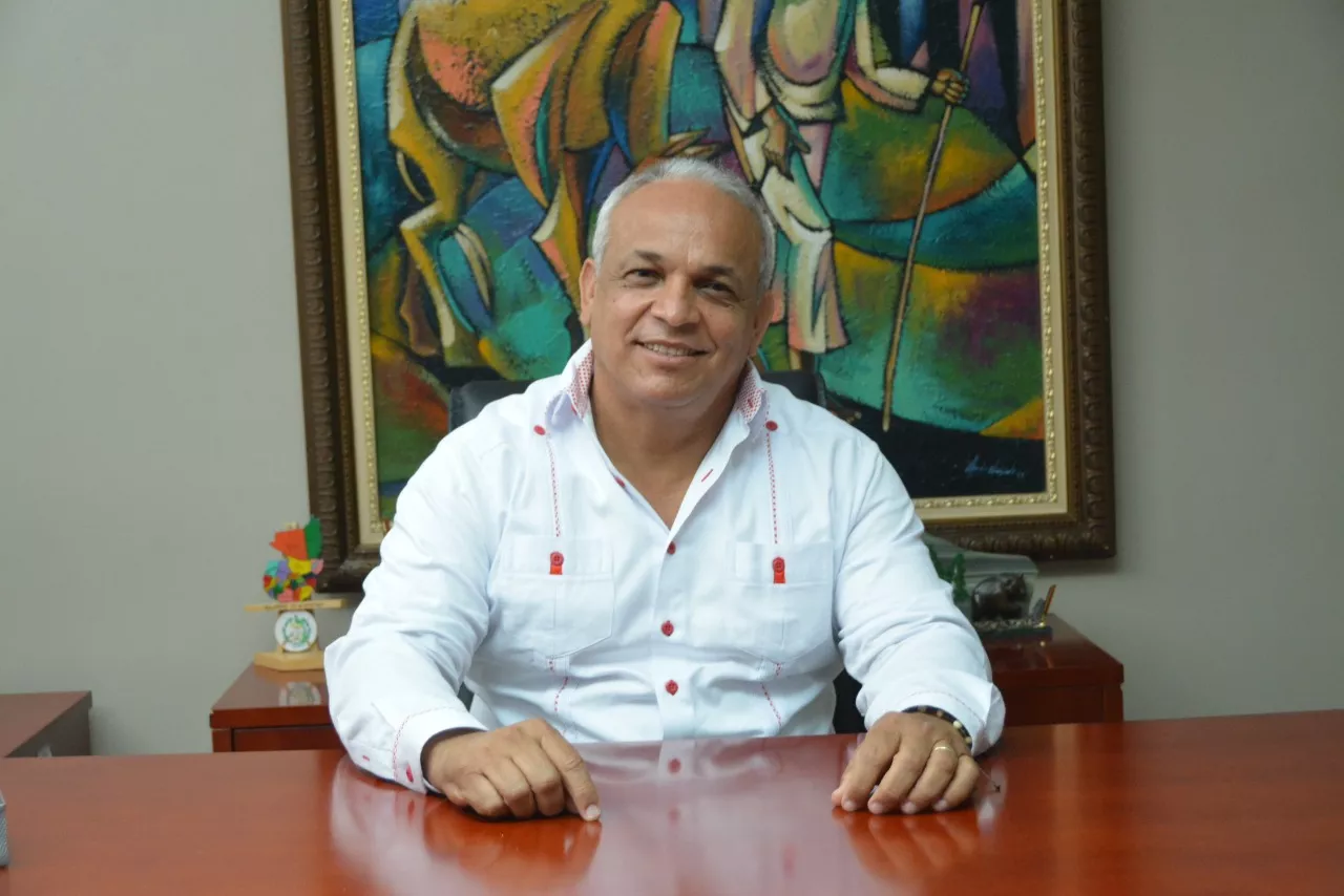 Angel Valentín -Cucho-