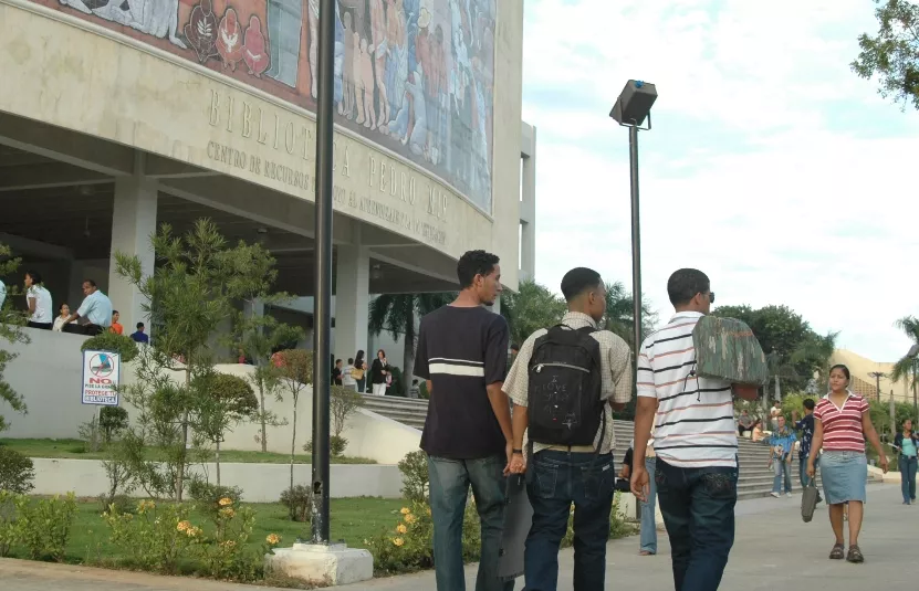 Estudiantes UASD.