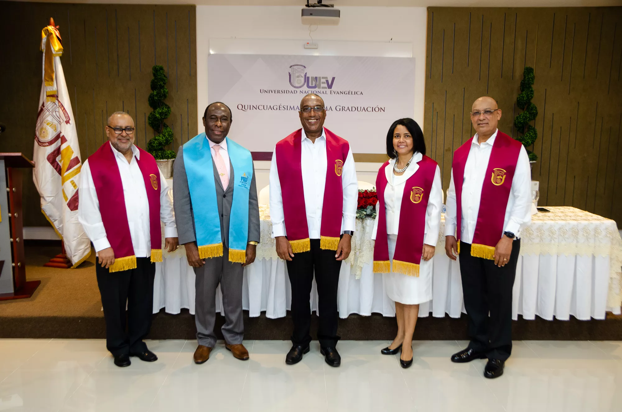 Fotos de graduacion recinto santo domingo 2