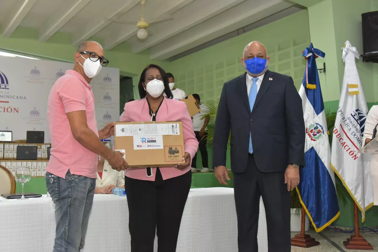 Entrega de computadoras