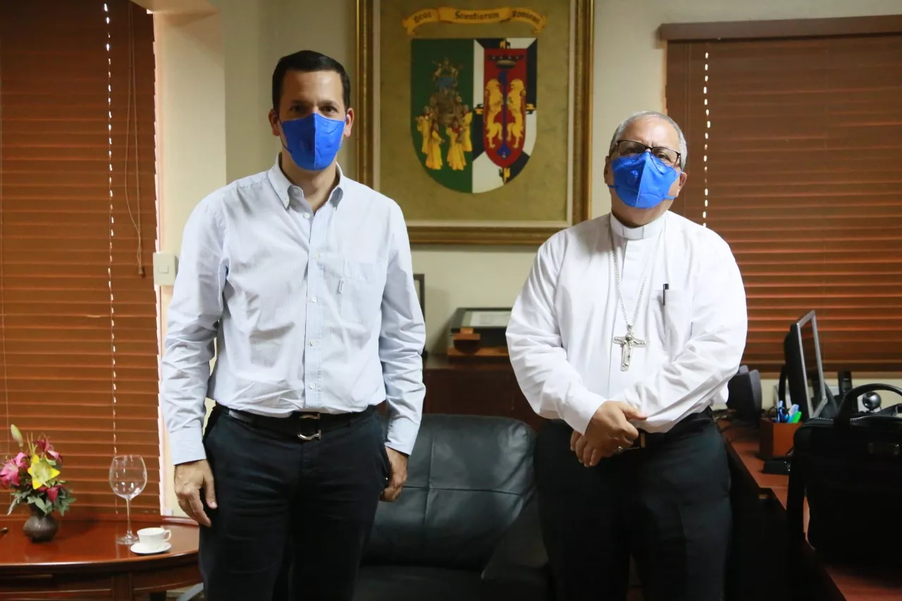 ayuda123