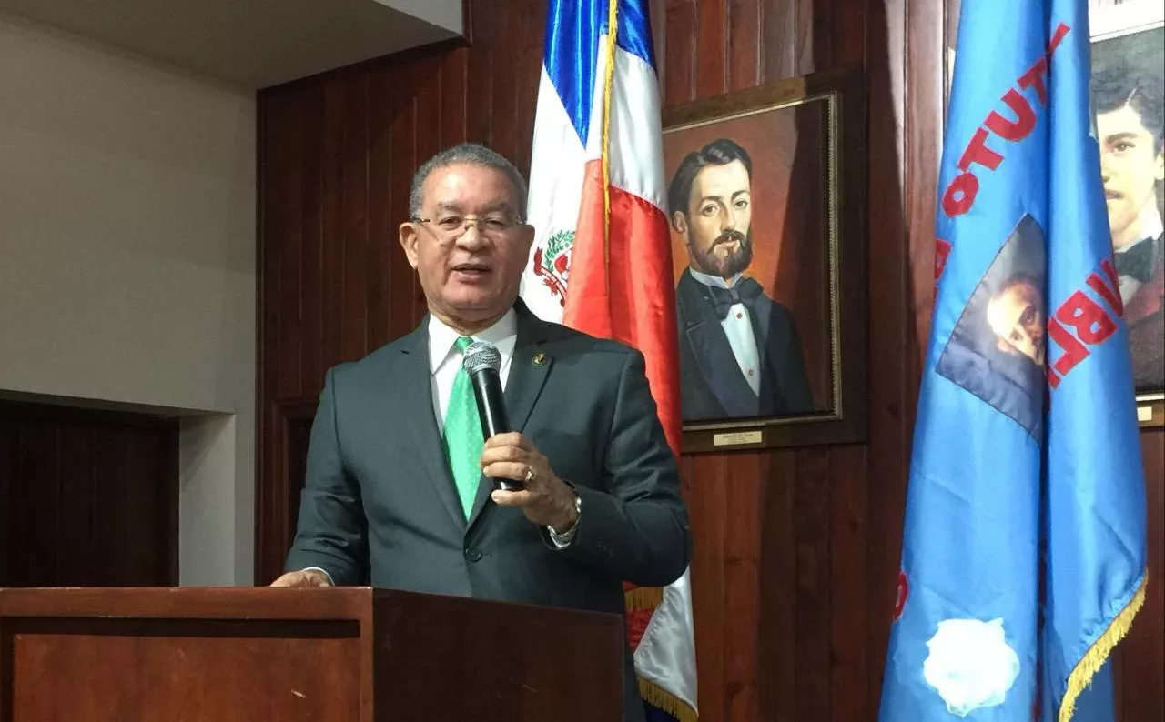 Foto 4, Wilson Gómez Ramírez, presidente del Instituto Duartiano.