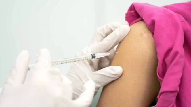_115325712_vaccinearm bbc