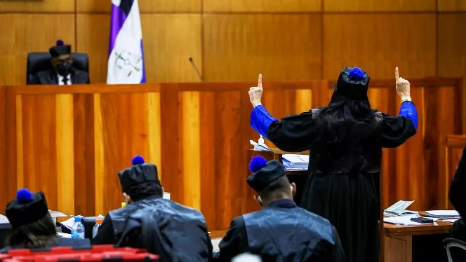 tribunal-medida de coerción