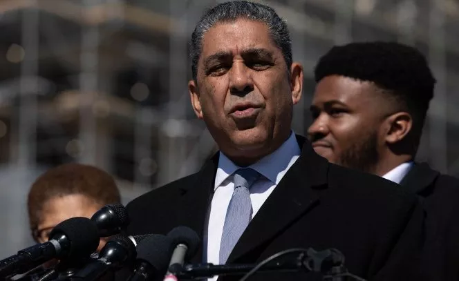 Espaillat defenderá protección de la Ley de Cuidado de Salud a Bajo Precio