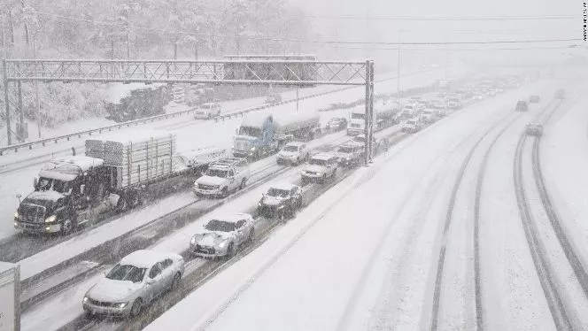 Pronostican nieve, lluvias y aguanieve en NY.