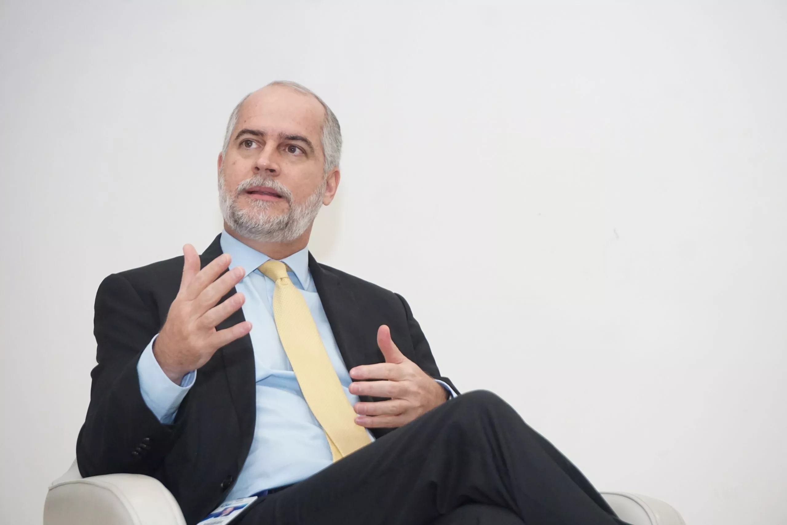 alejandro fernandez