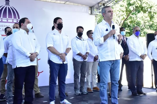 presidente Abinader en Azua