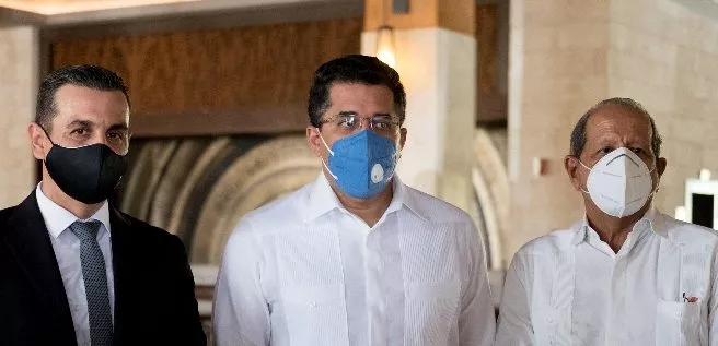 Ernesto Veloz,  David Collado y Carlos Jiménez Ruiz.