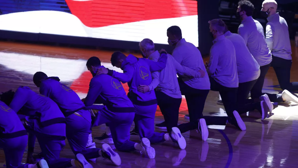 Los Angeles Clippers v Golden State Warriors