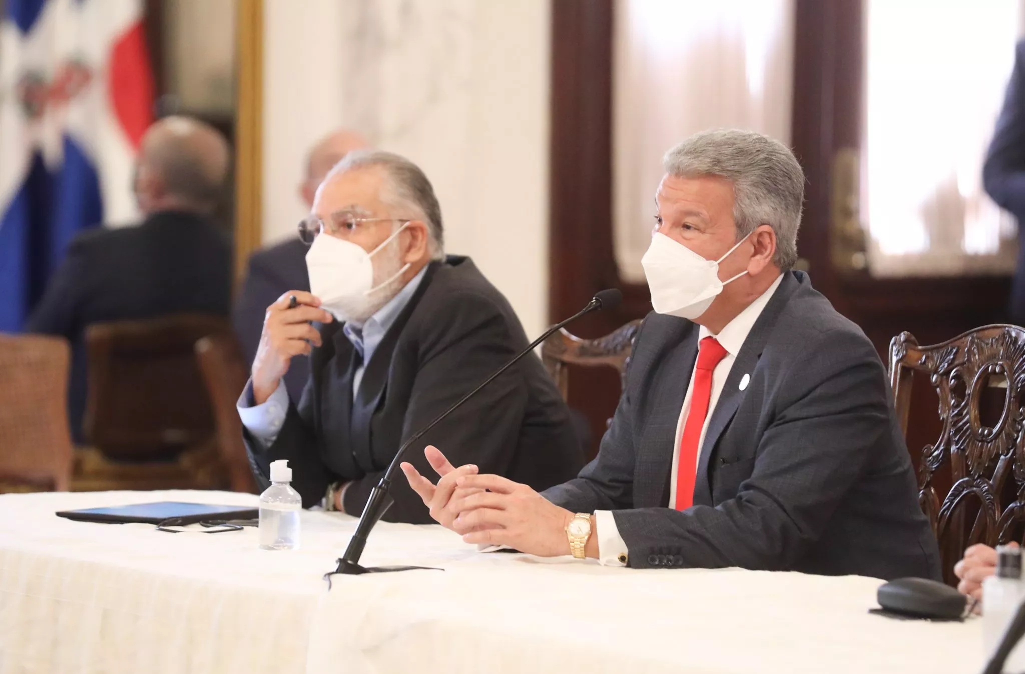 Lisandro Macarrulla y Miguel Ceara Hatton